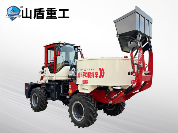 自上料攪拌車(chē)與傳統(tǒng)攪拌設(shè)備的比較